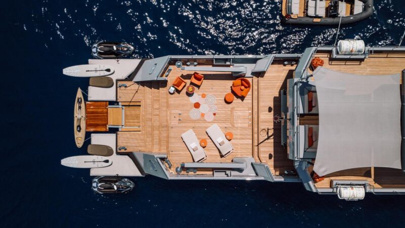 Carmen_Exterior_Beach Club with Transformer platform1