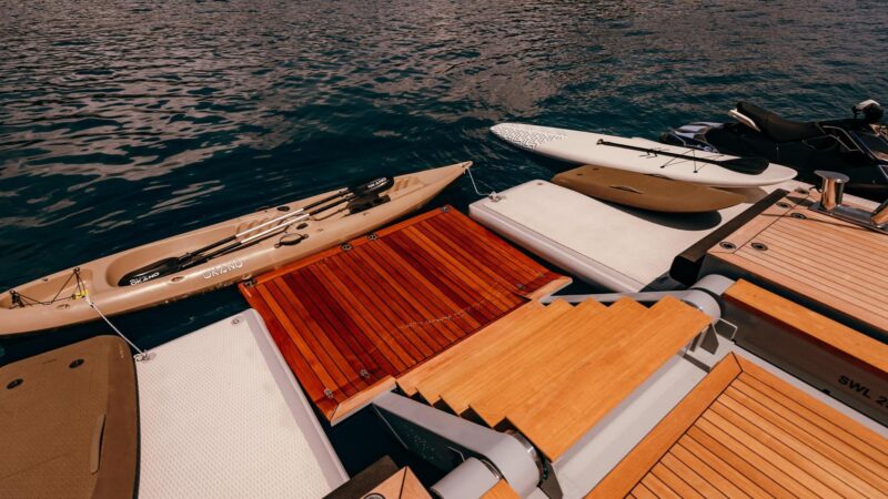 Carmen_Exterior_Transformer platform allowing easy water access